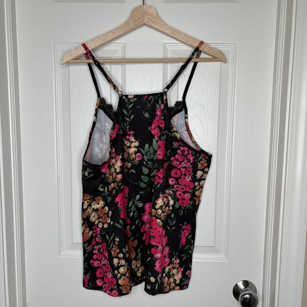Floral Lace Trim Cami Top - Picture 2 of 4